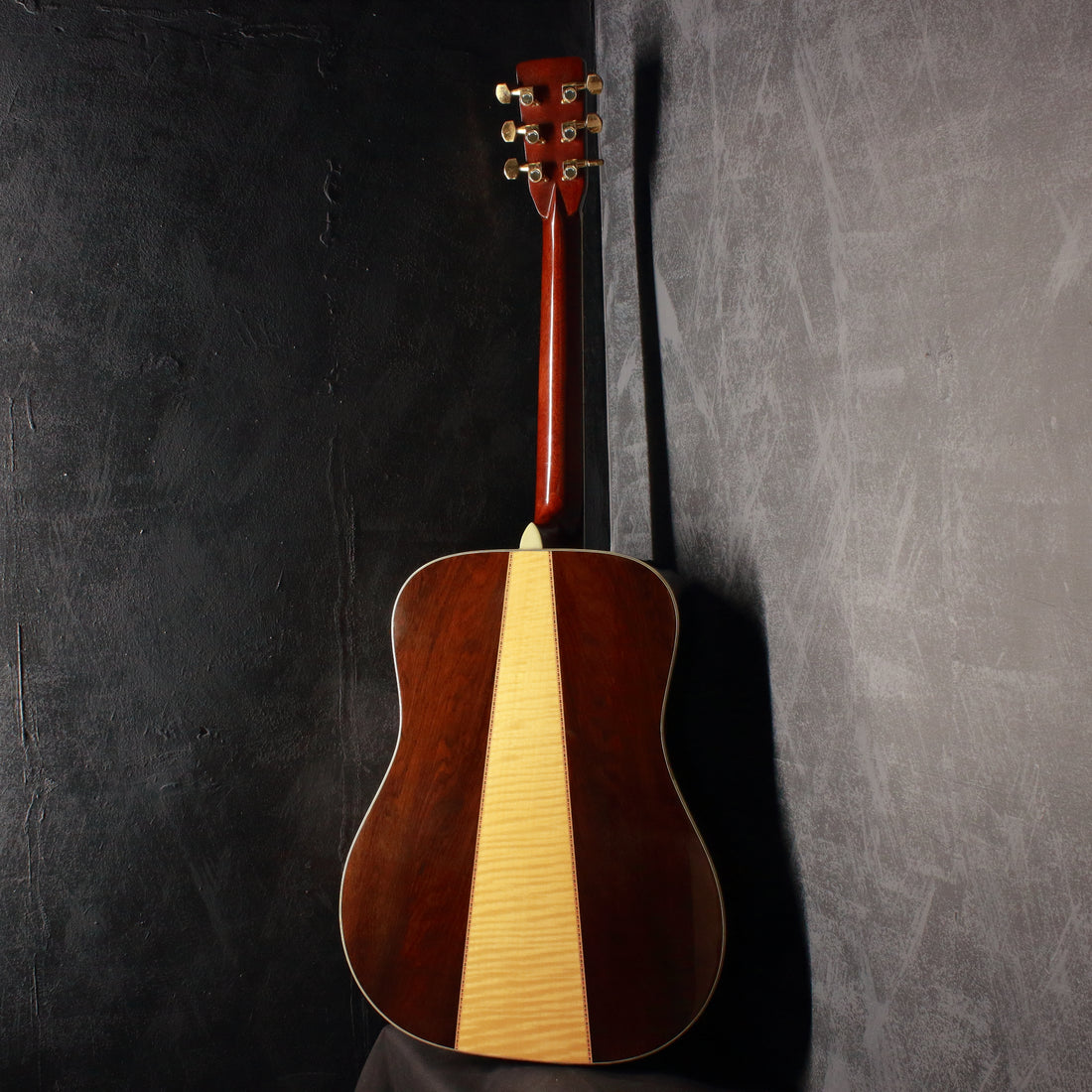 Morris W-100 Dreadnought Acoustic 1979