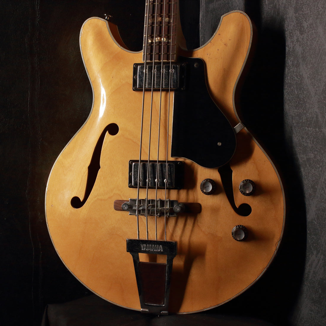 Yamaha SA-75 Semi-Acoustic Bass Natural 1973