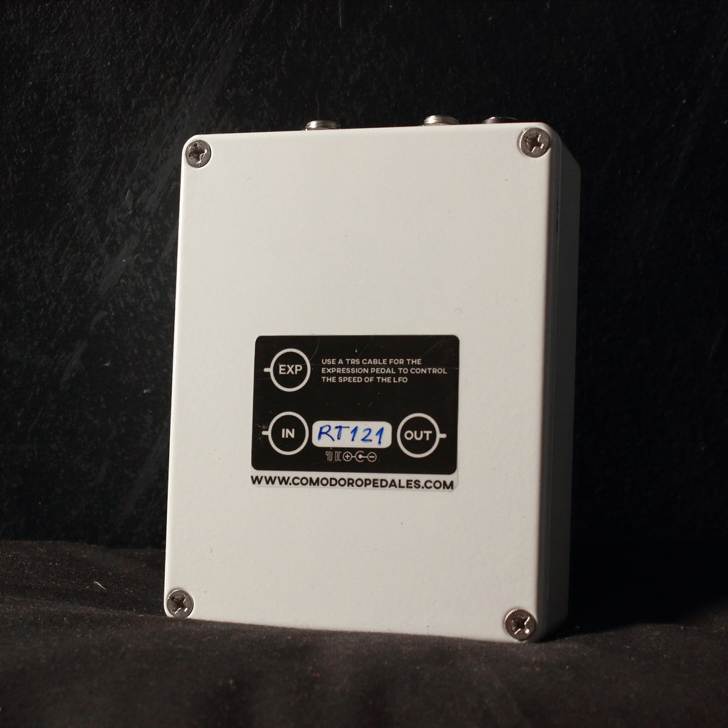 Comodoro Retardez Modulated Delay Pedal