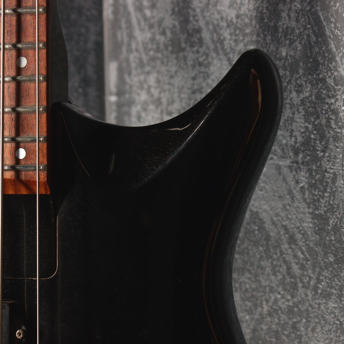 Vantage 725B Bass Black 1995