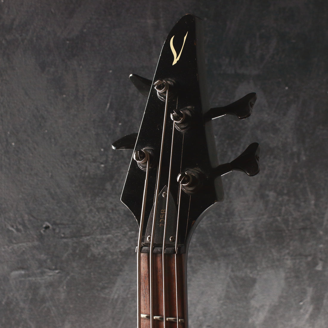 Vantage 725B Bass Black 1995