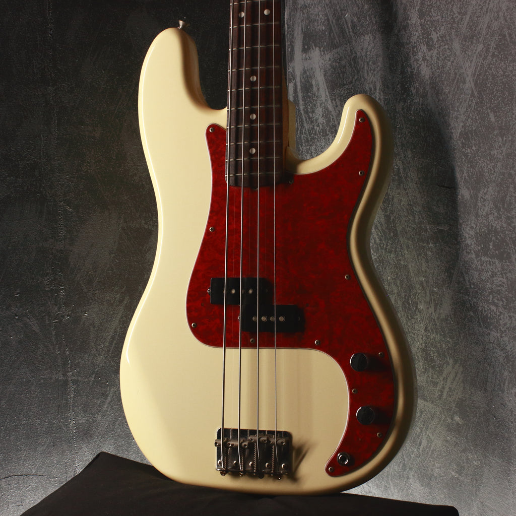 Fender Japan '62 Precision Bass PB62-53 Vintage White 1998