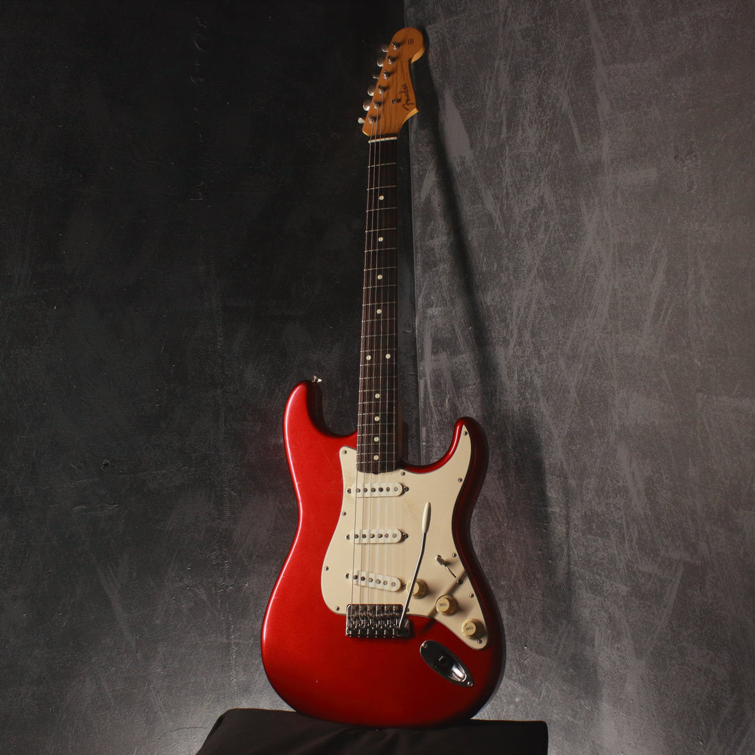 Fender Japan '62 Stratocaster ST62-900 Candy Apple Red 1990