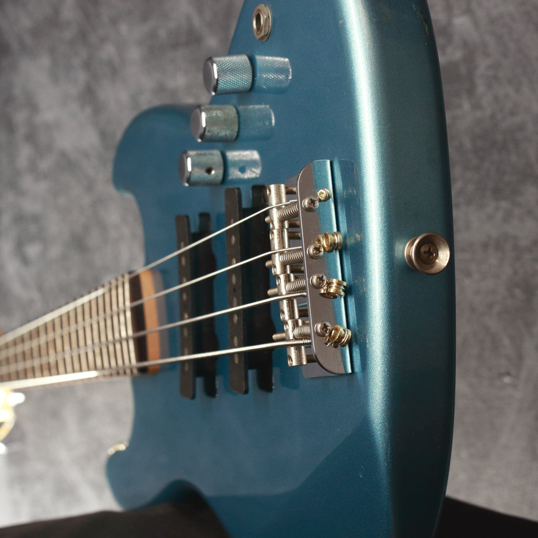 History MMBJ Mini Bass Lake Placid Blue 2002