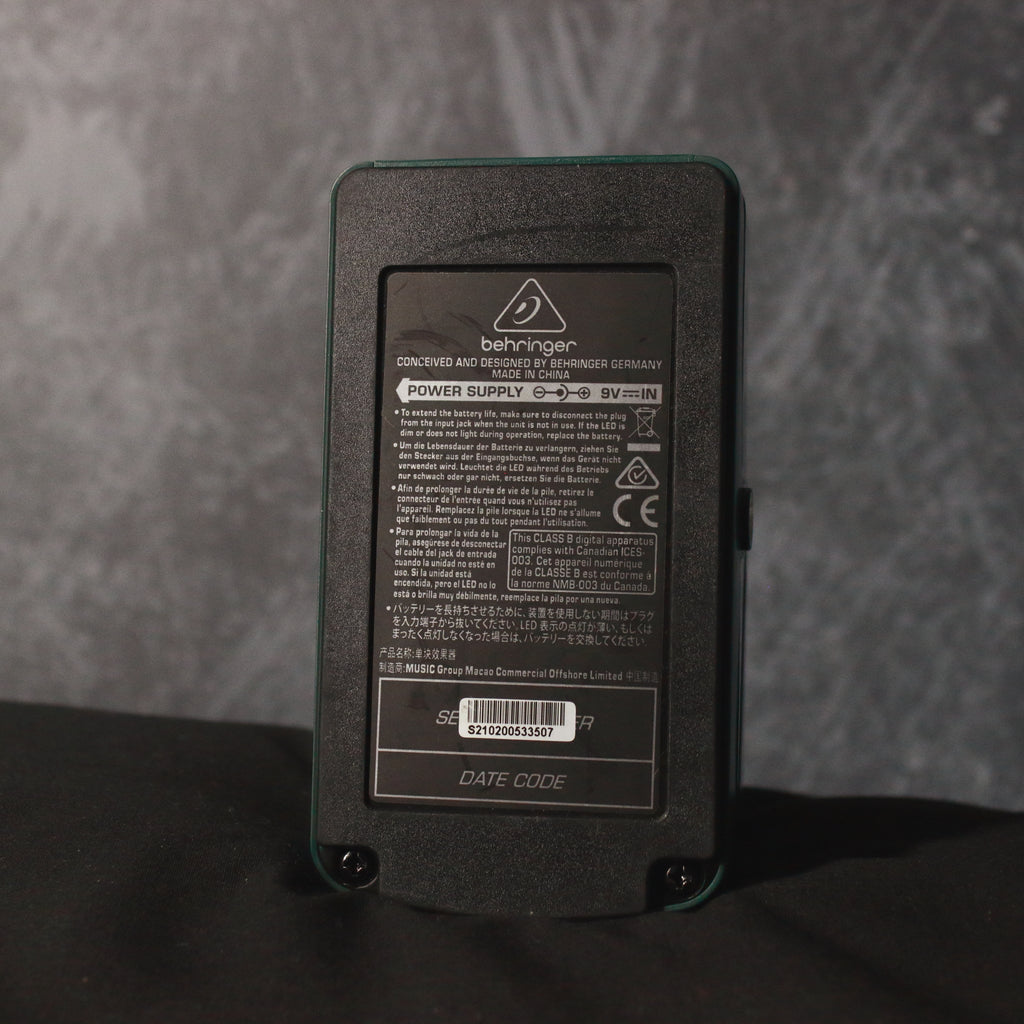 Behringer UV100 Ultra Vibrato Pedal