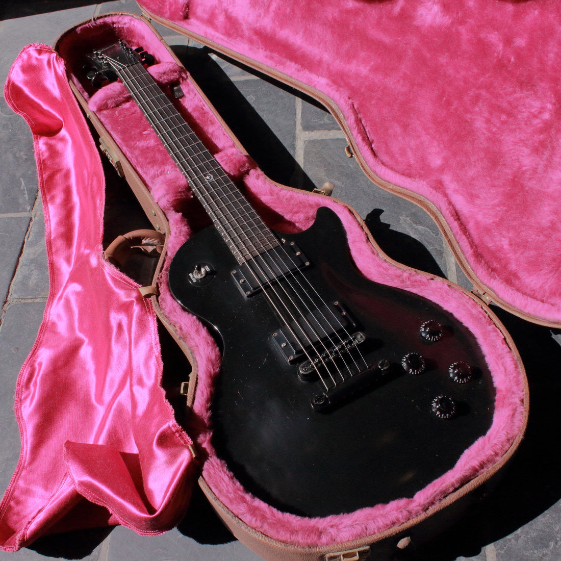 Gibson Les Paul Studio Gothic 2000