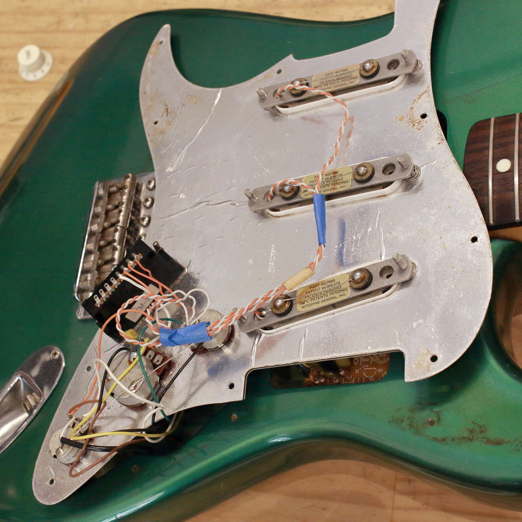 Fender Japan '62 Stratocaster ST62-770LS Candy Apple Green 1990