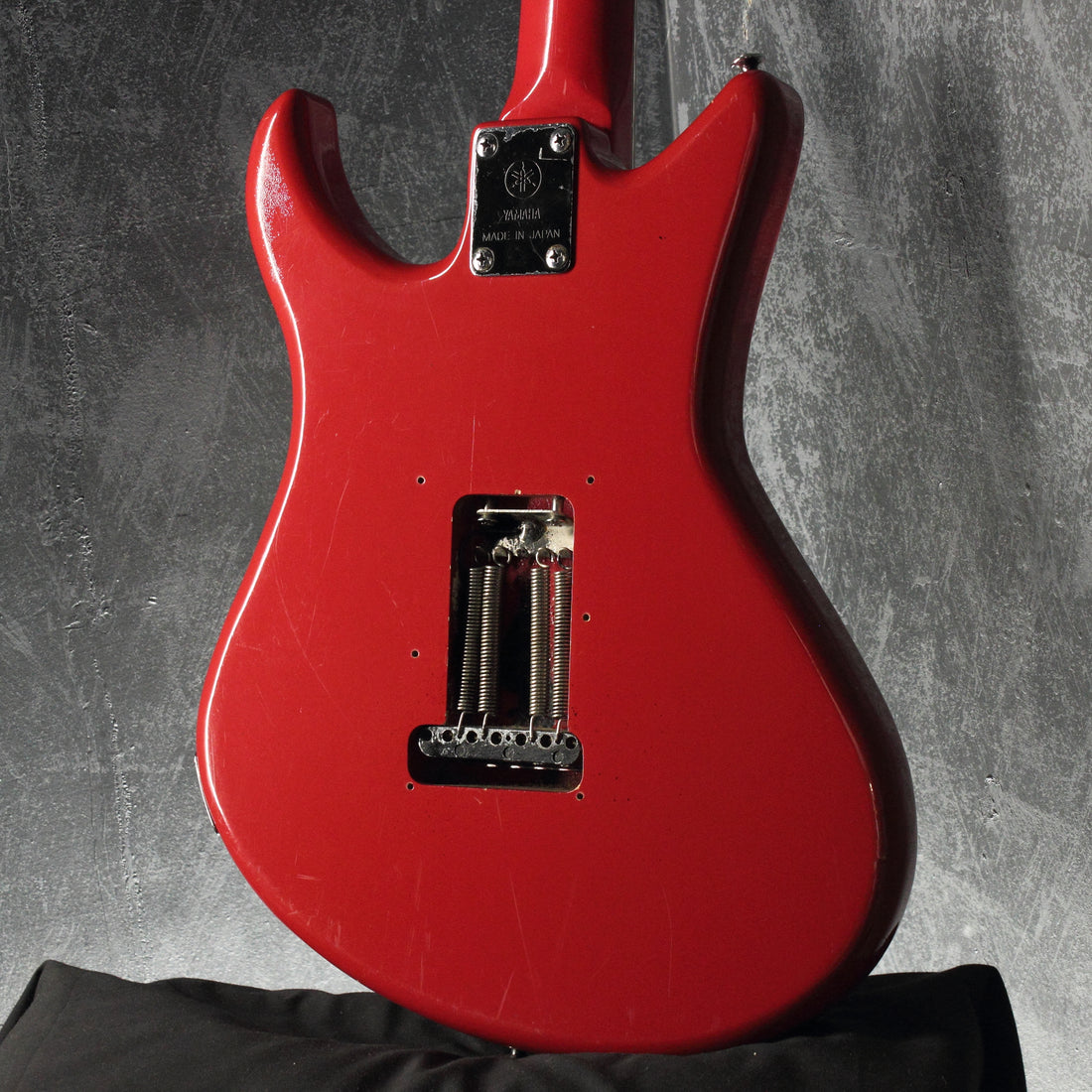 Yamaha SS-300 Bright Red 1983