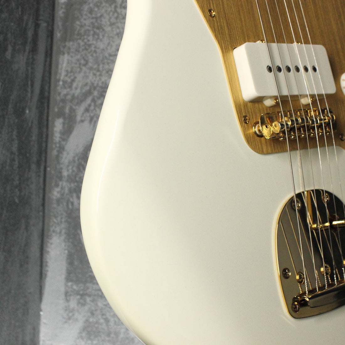 Squier 40th Anniversary Gold Edition Jazzmaster Olympic White 2022