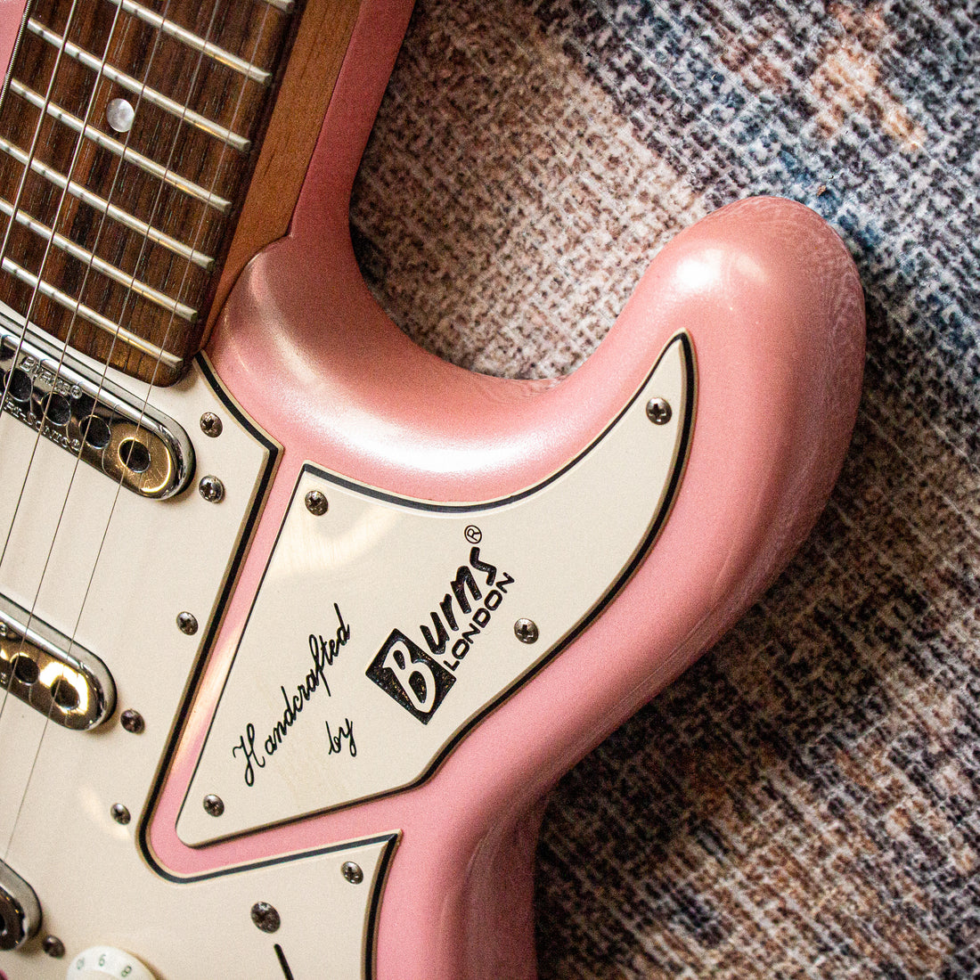 Burns Club Series Cobra DX Pearl Pink 2000