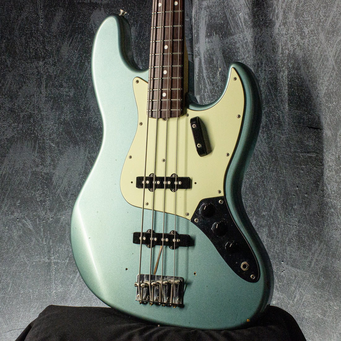 Fender Japan '62 Jazz Bass JB62-58 Ocean Turquoise Metallic 1998