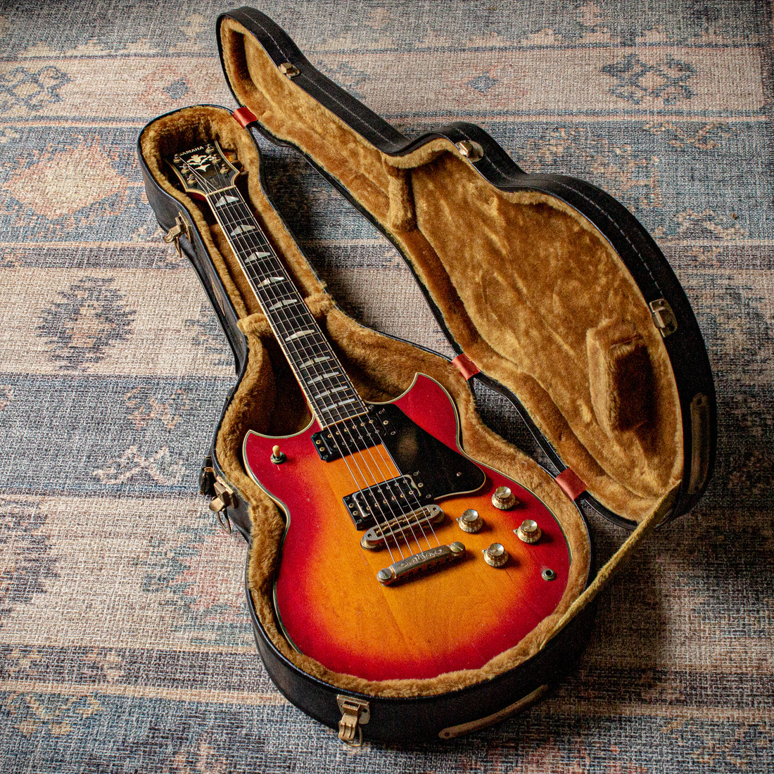 Yamaha SG2000 Red Sunburst 1982