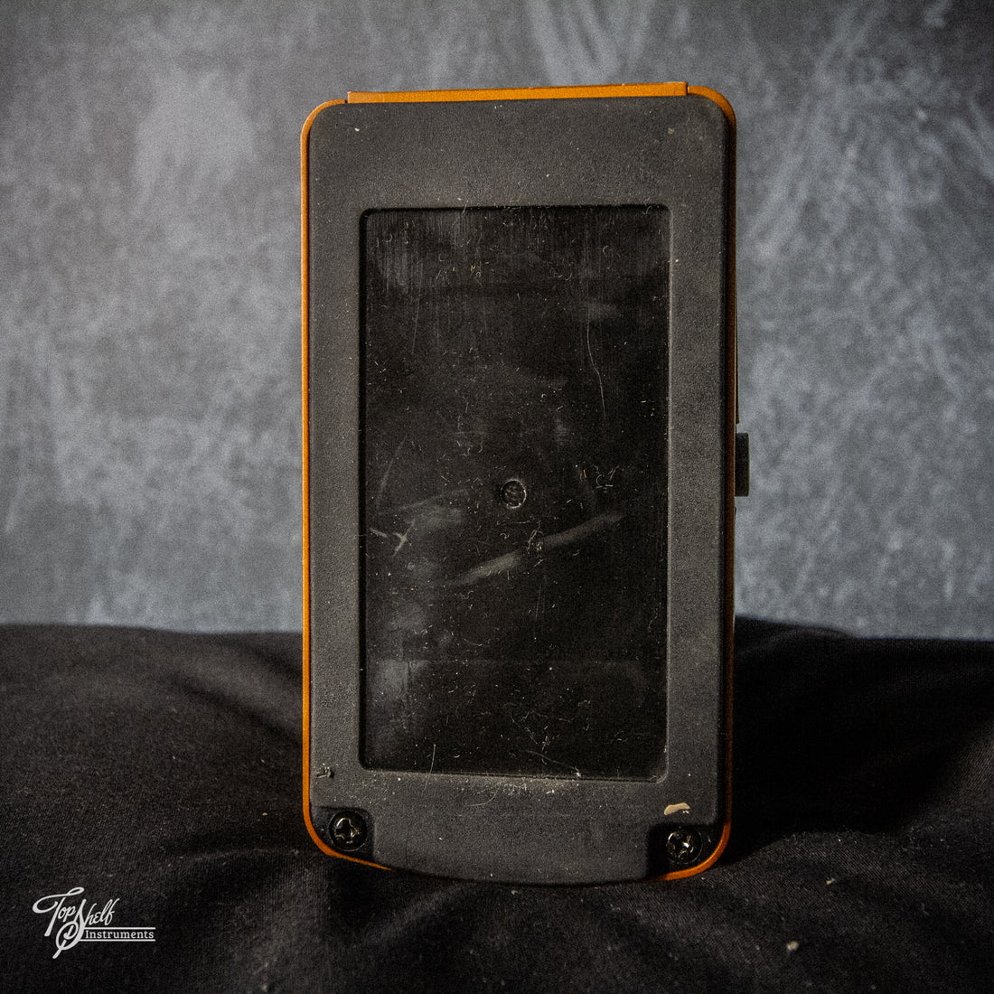 Behringer UT100 Ultra Tremolo Pedal