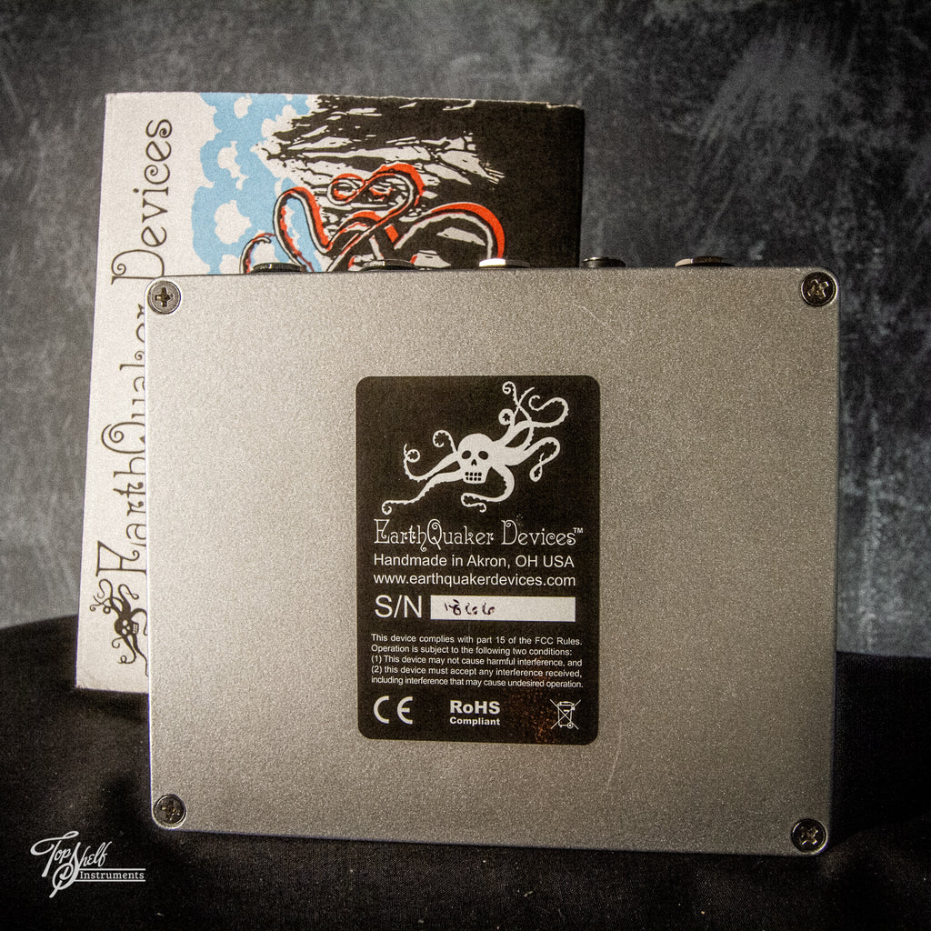 Earthquaker Devices Disaster Transport SR Modulated Delay and Reverb Pedal