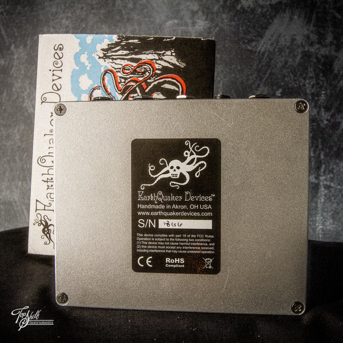 Earthquaker Devices Disaster Transport SR Modulated Delay and Reverb Pedal