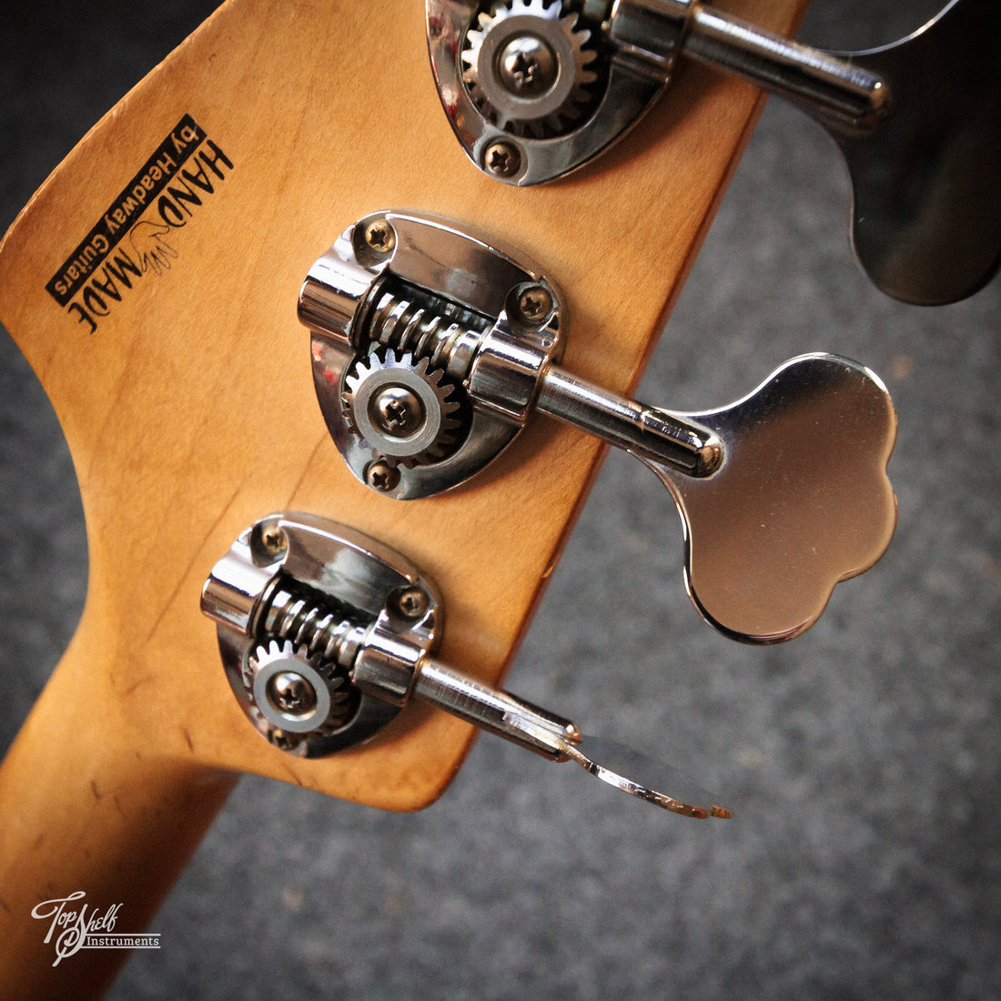 Bacchus Handmade Woodline Ash 4 Hollow Black Oil 2005