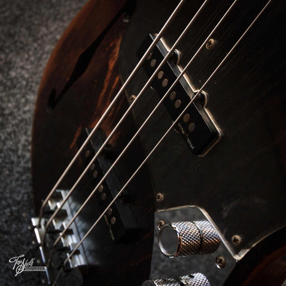 Bacchus Handmade Woodline Ash 4 Hollow Black Oil 2005