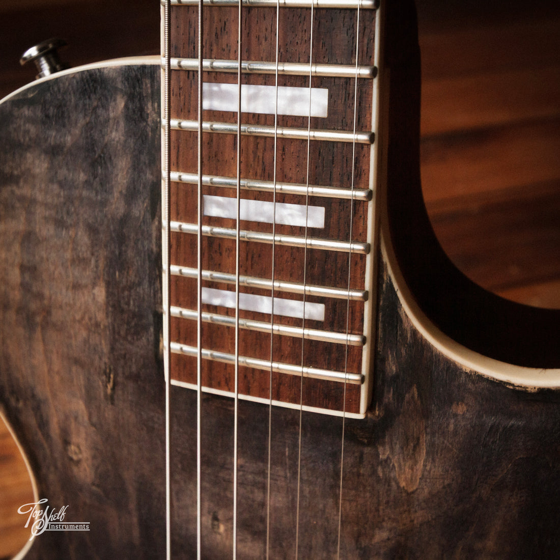 Bacchus Handmade Mistress Blue Oil 2021