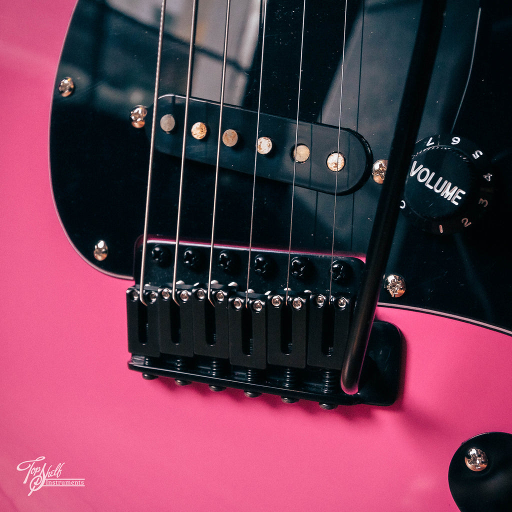 Fender Japan '62 Stratocaster ST62-70 Barbie Pink 1991