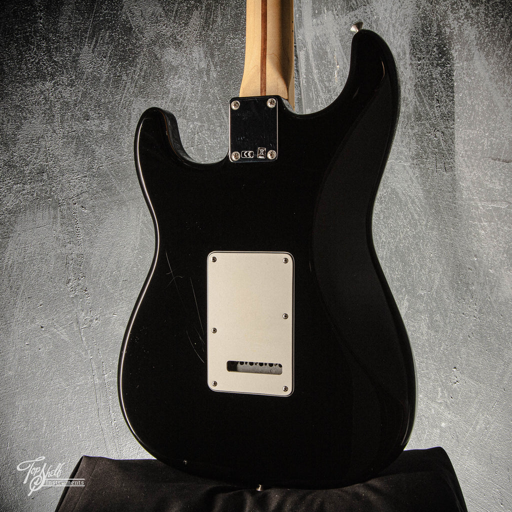 Fender Standard Stratocaster HSS Black 2017