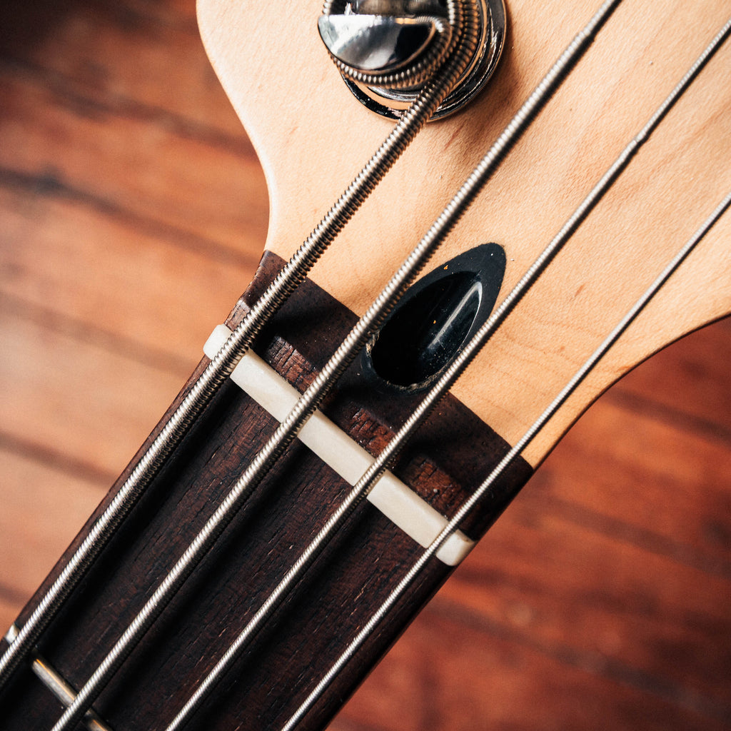 Fender Deluxe Active Precision Bass Special Navy Blue Metallic 2014