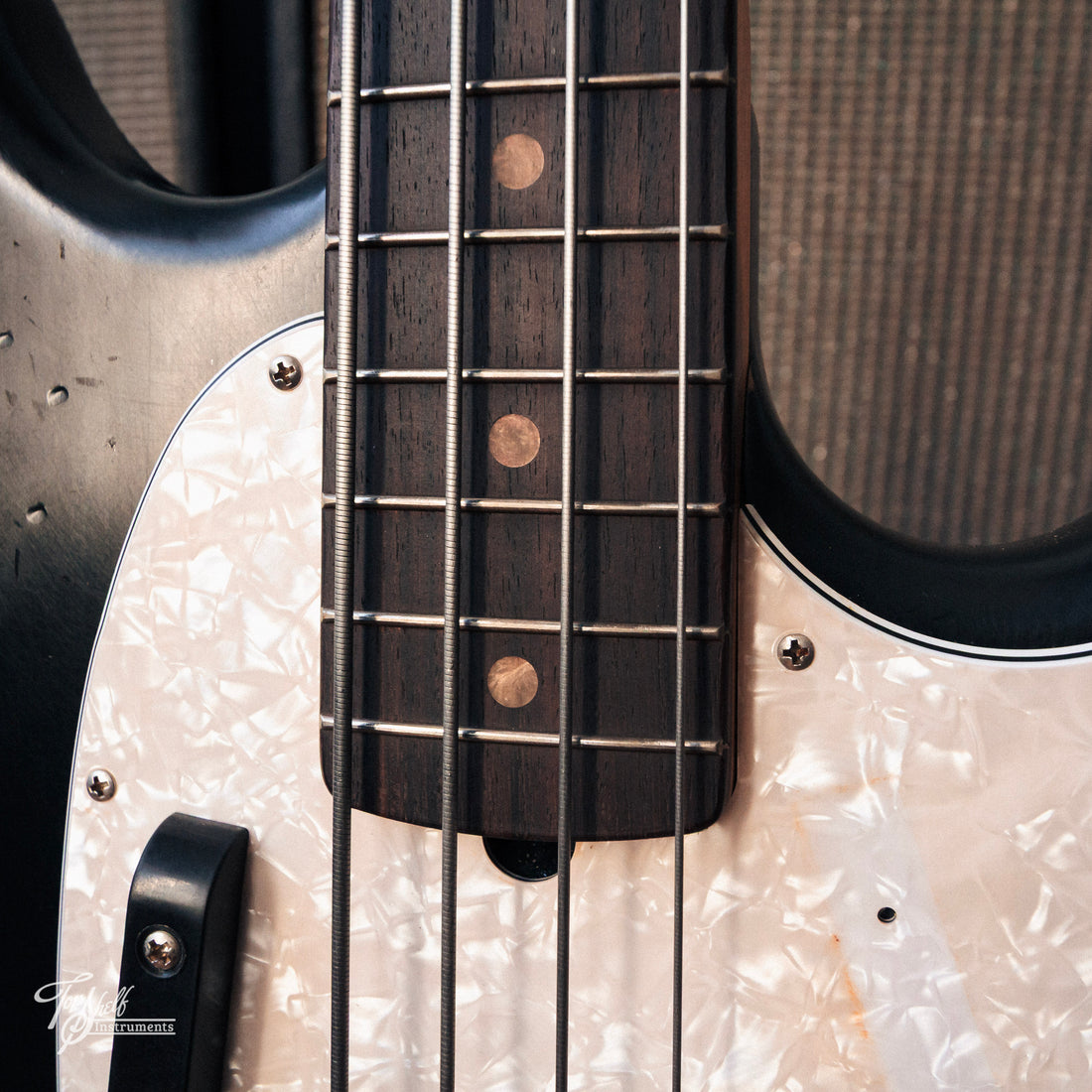 Fender JMJ Road Worn Mustang Bass 2023