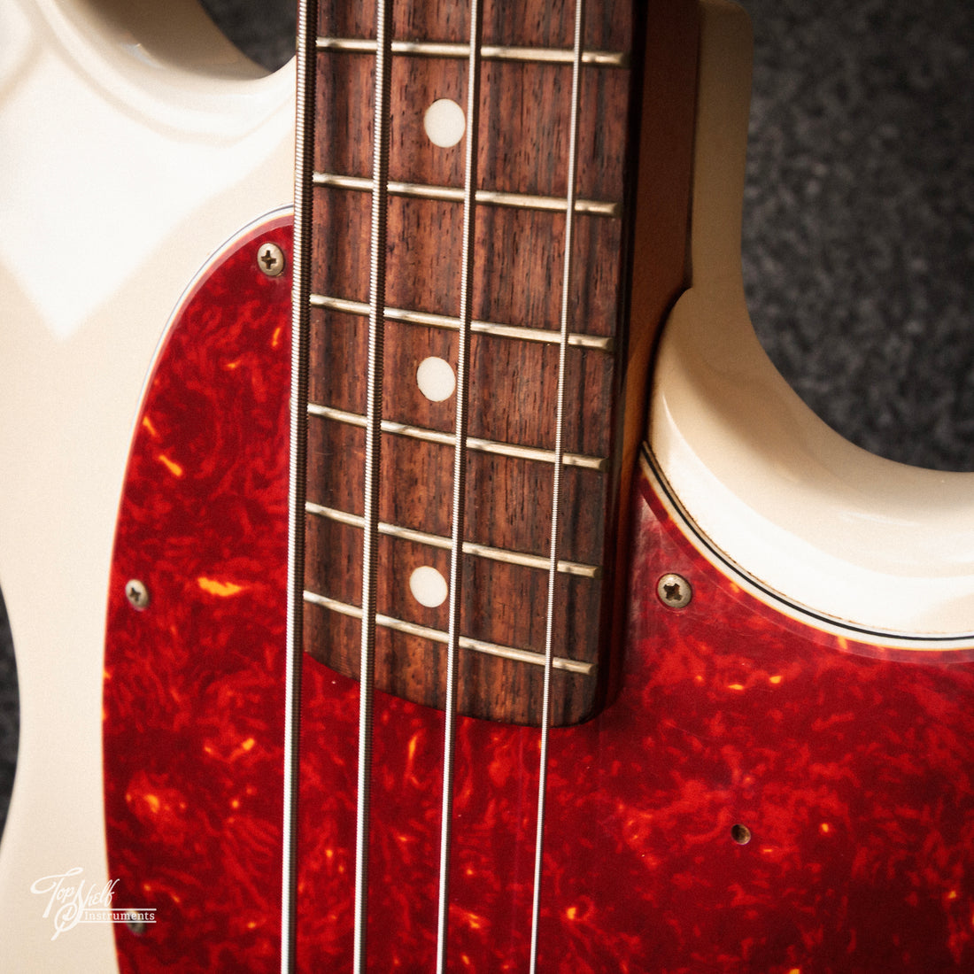 Fender Japan Mustang Bass MB98-70SD Vintage White 1998