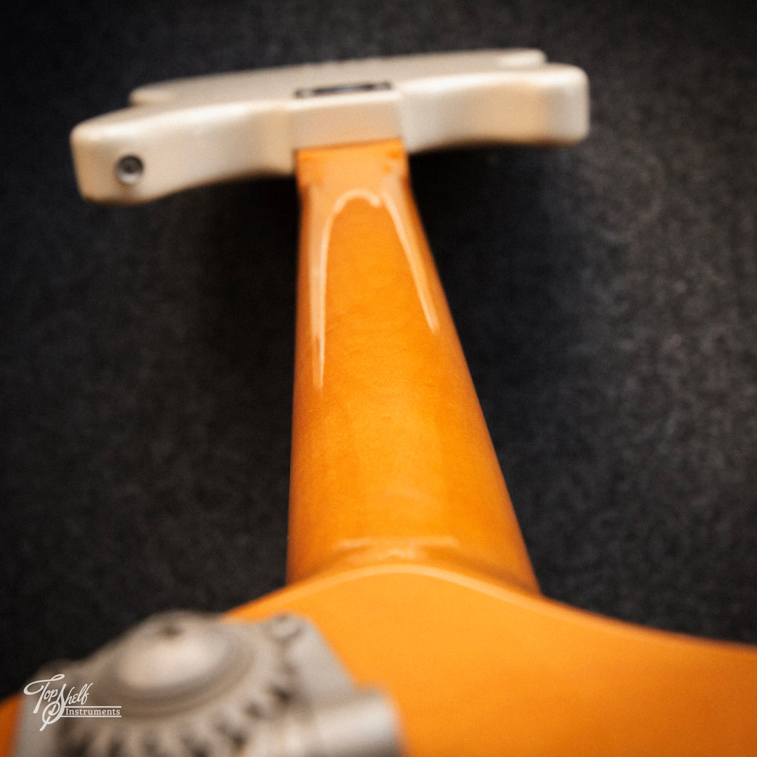 Fender Japan Mustang Bass MB98-70SD Vintage White 1998