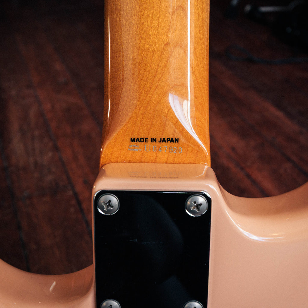 Fender Japan '62 Stratocaster ST62 Shell Pink 2010