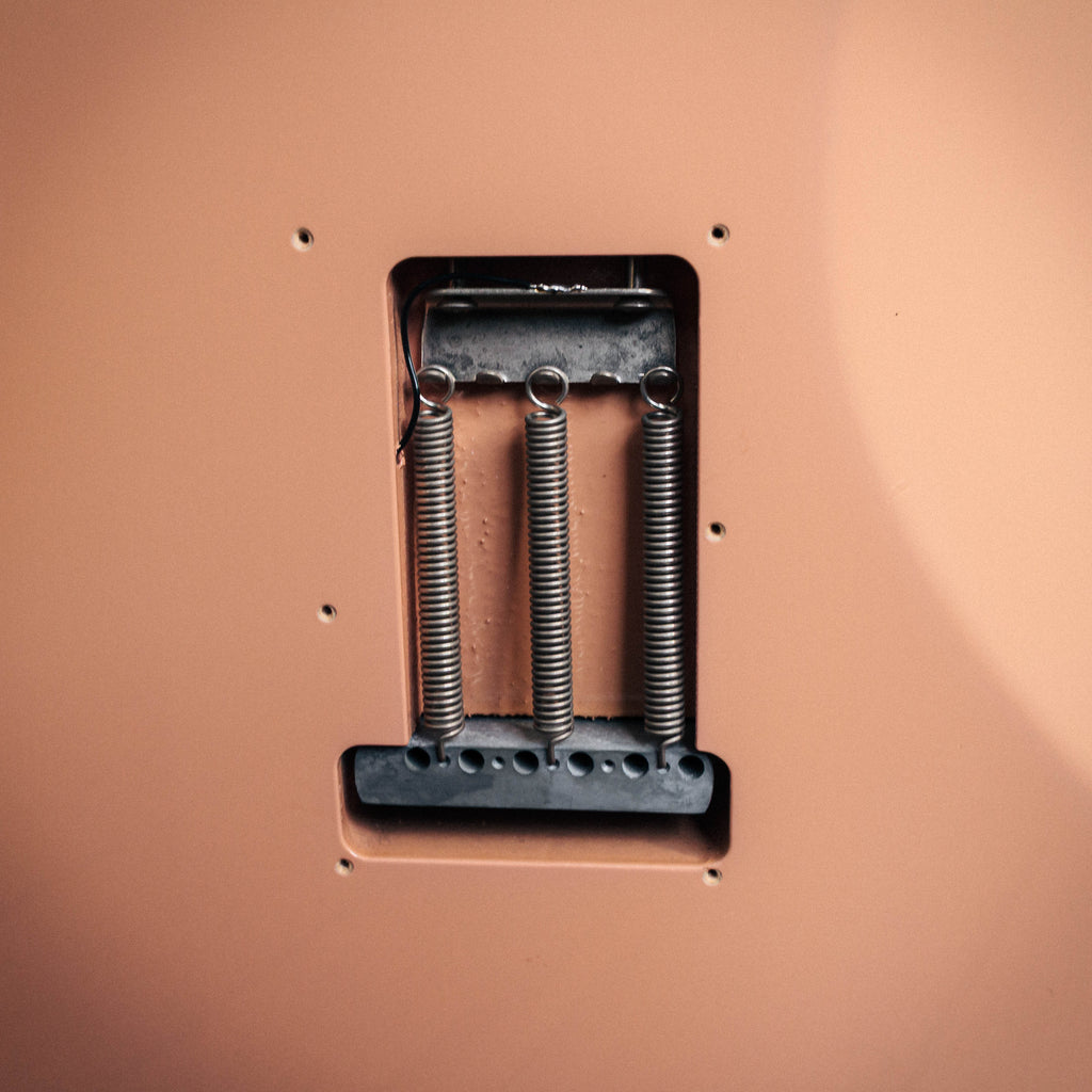 Fender Japan '62 Stratocaster ST62 Shell Pink 2010