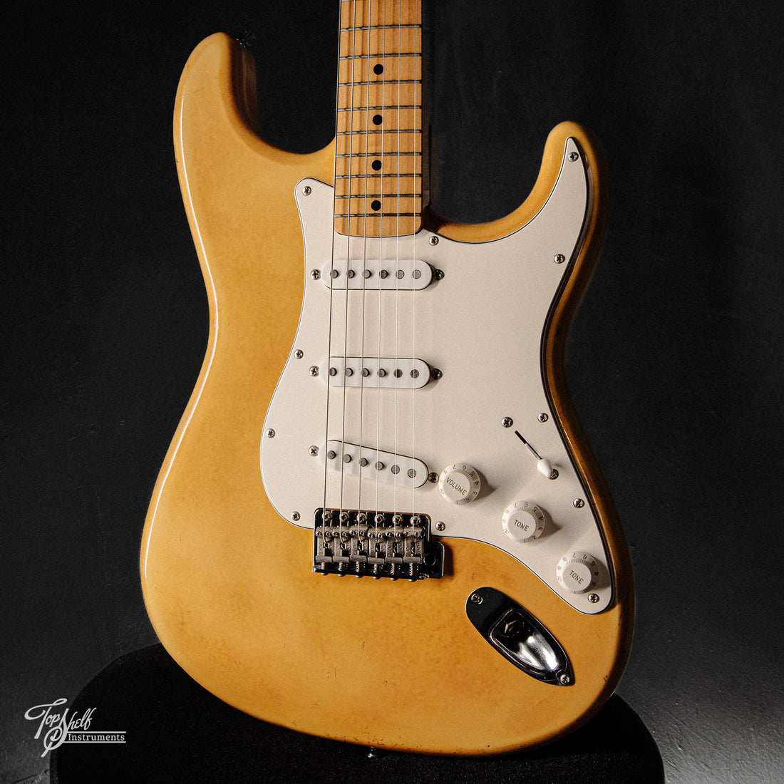 Fender Japan '72 Stratocaster ST72-55 Rebel Yellow 1990