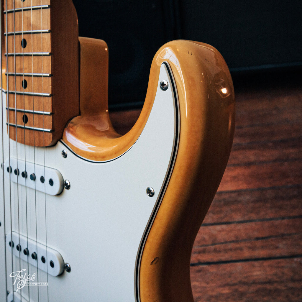 Fender Japan '72 Stratocaster ST72-55 Rebel Yellow 1990