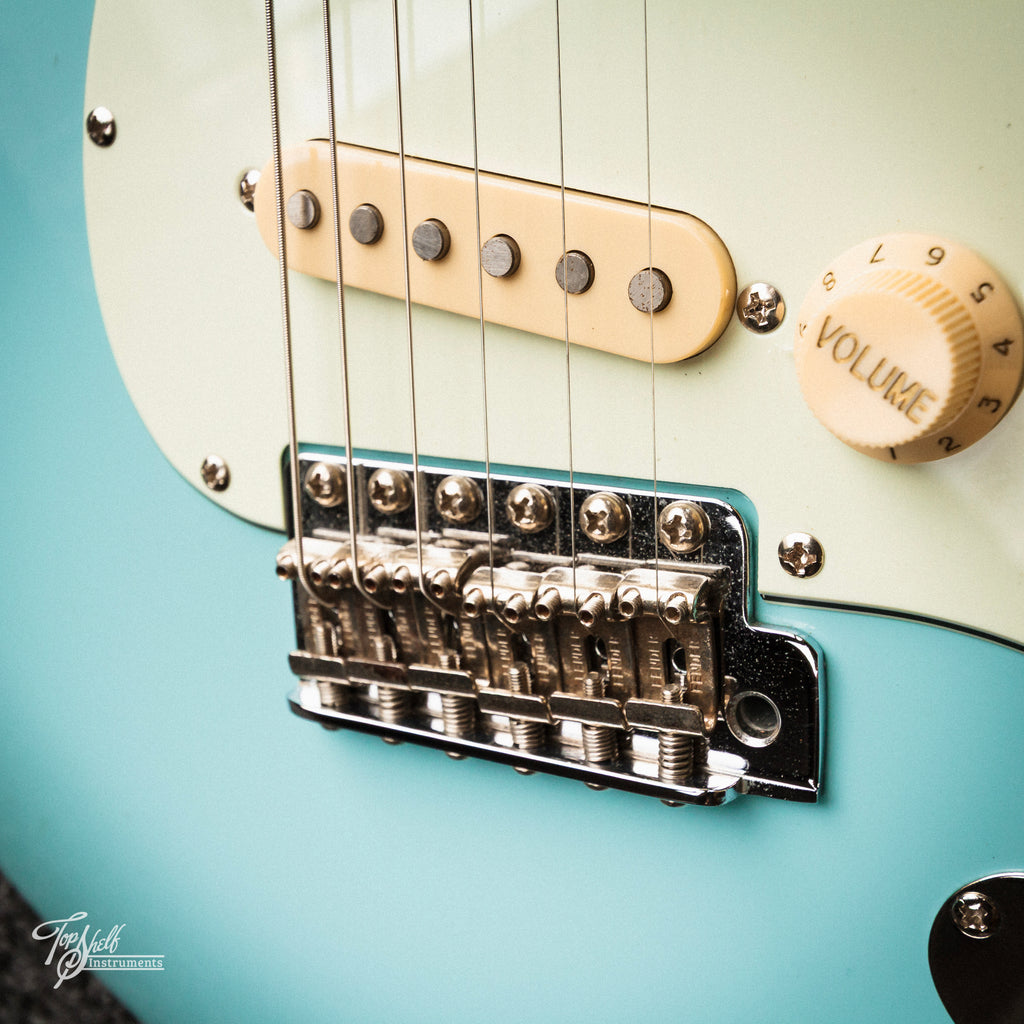 Fender Made in Japan Exclusive Classic 60s Stratocaster Sonic Blue 2017