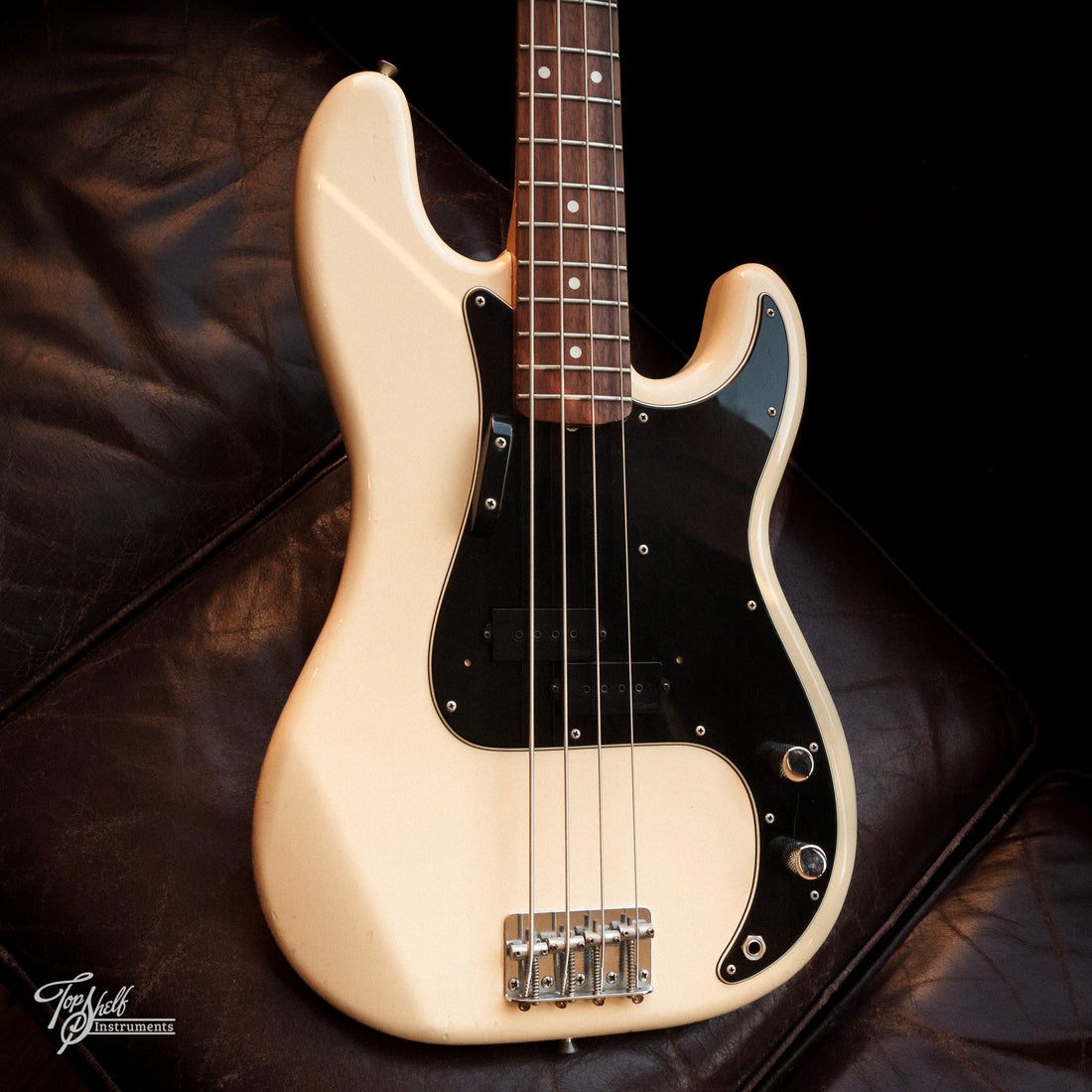 Fender Japan '70 Precision Bass PB70-70US Vintage White 1998