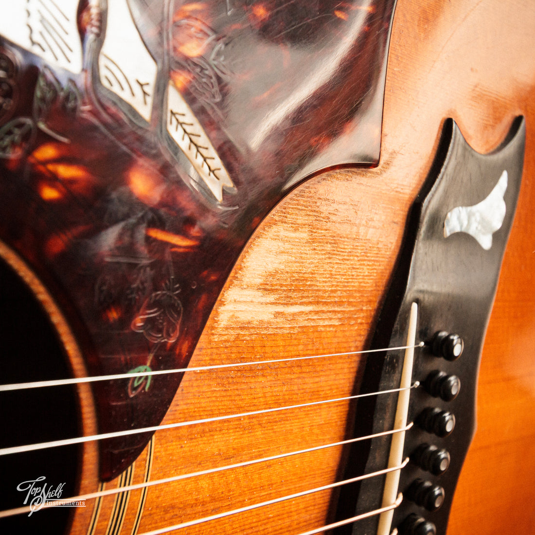 Gibson Dove Custom Acoustic Natural 1975