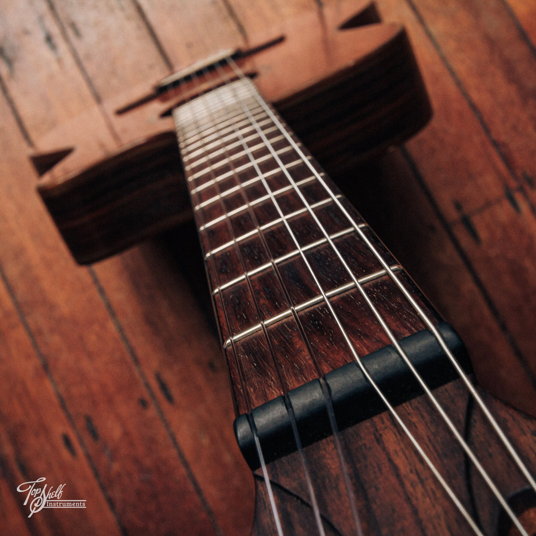 LAG Tramontane TN300A14SCE Classical Acoustic/Electric Natural Satin 2011