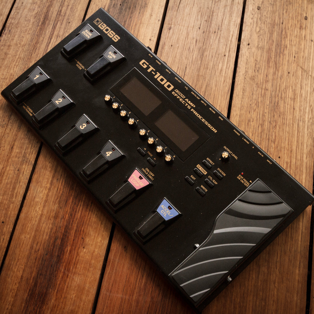 Boss GT-100 Multi-Effects Processor Pedal