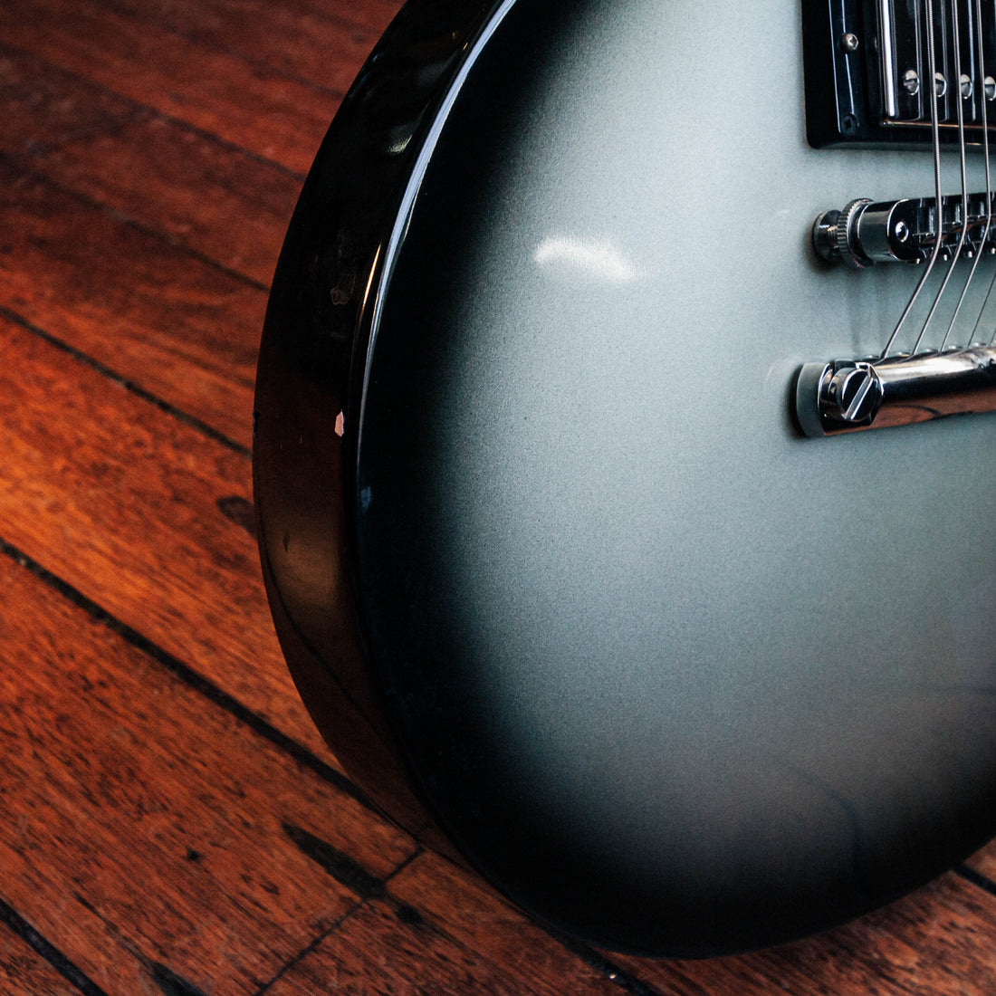 Gibson Les Paul Studio Silverburst 2010