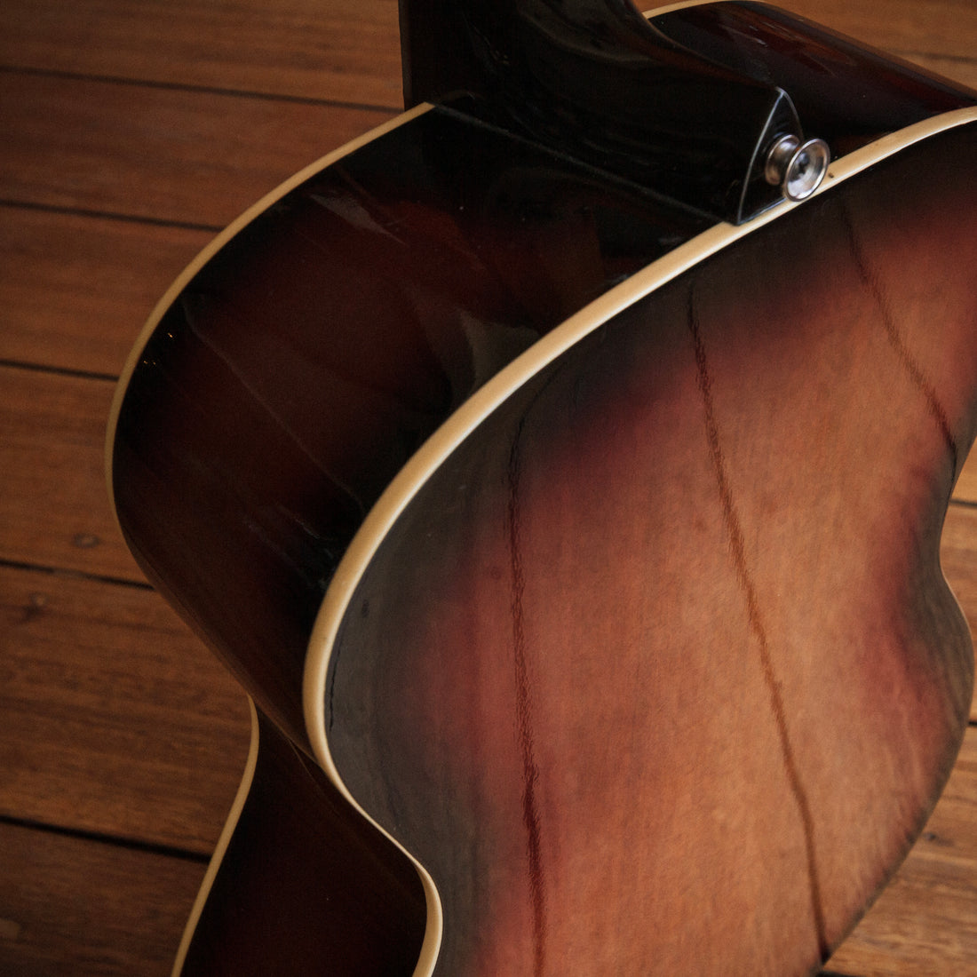 Johnson Resonator Sunburst