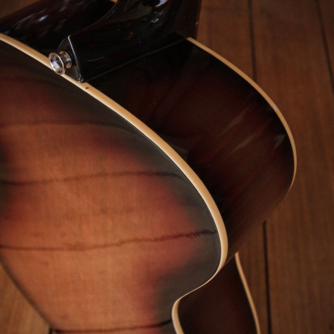 Johnson Resonator Sunburst