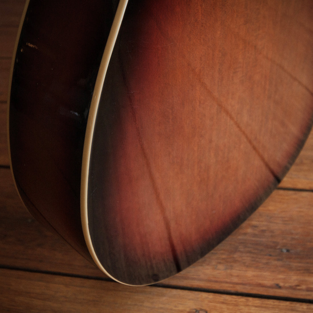 Johnson Resonator Sunburst