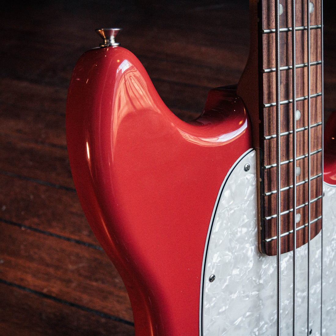 Fender Vintera Mustang Bass Fiesta Red 2022