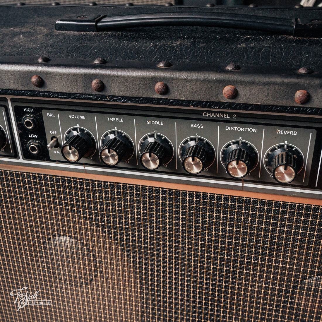 Roland JC-120 Jazz Chorus  2x12" Guitar Combo Amp 1983