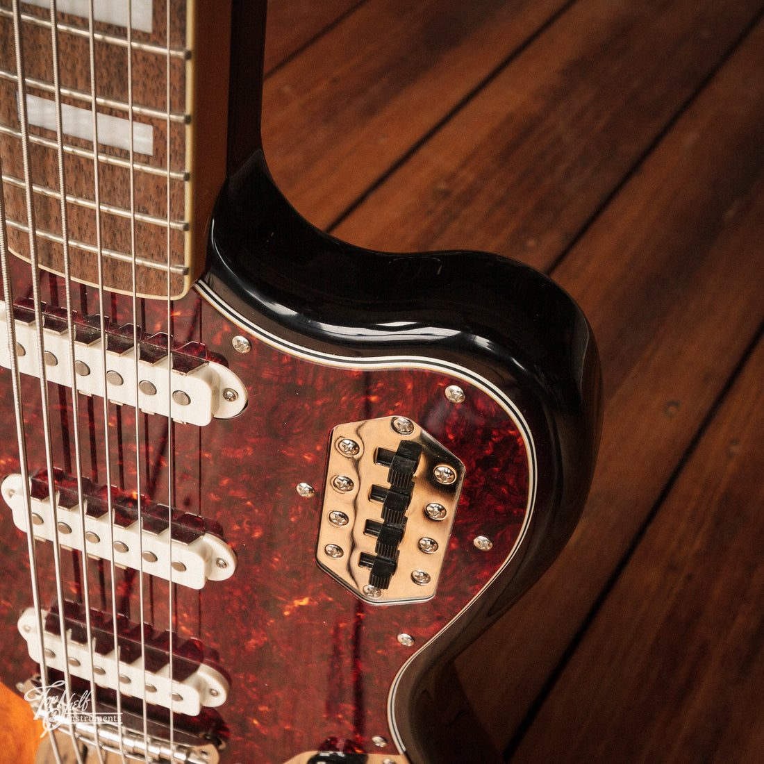 Squier Classic Vibe Bass VI Sunburst 2024