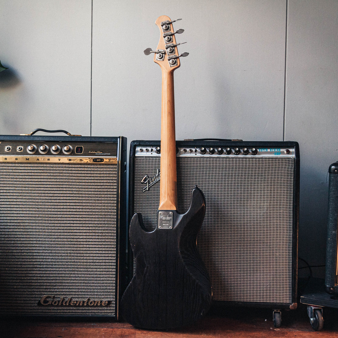 Bacchus Craft Series Woodline Ash 5 Black Oil 2010