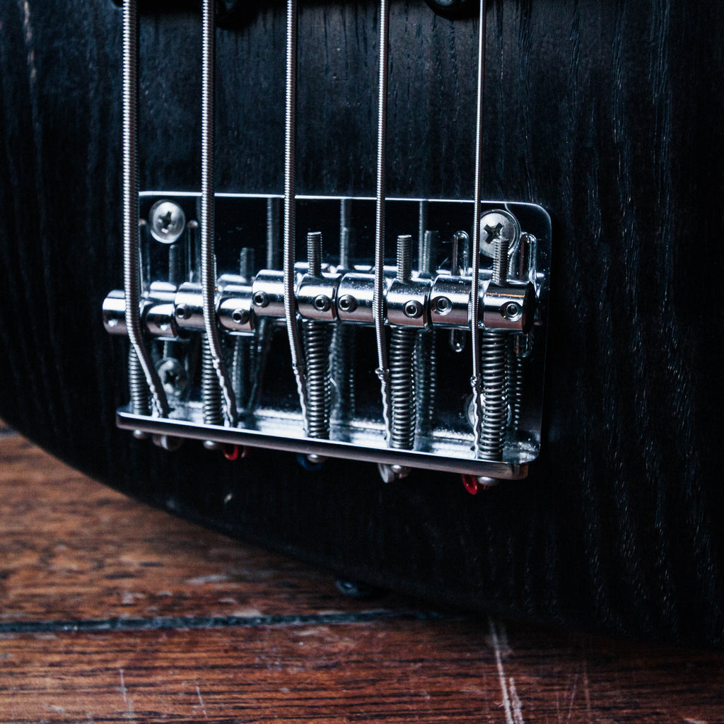 Bacchus Craft Series Woodline Ash 5 Black Oil 2010