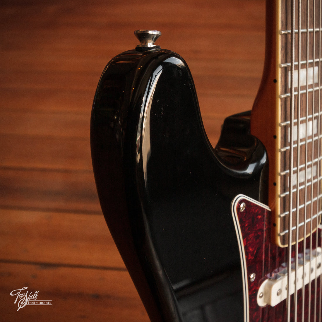 Squier Classic Vibe Bass VI Black 2024