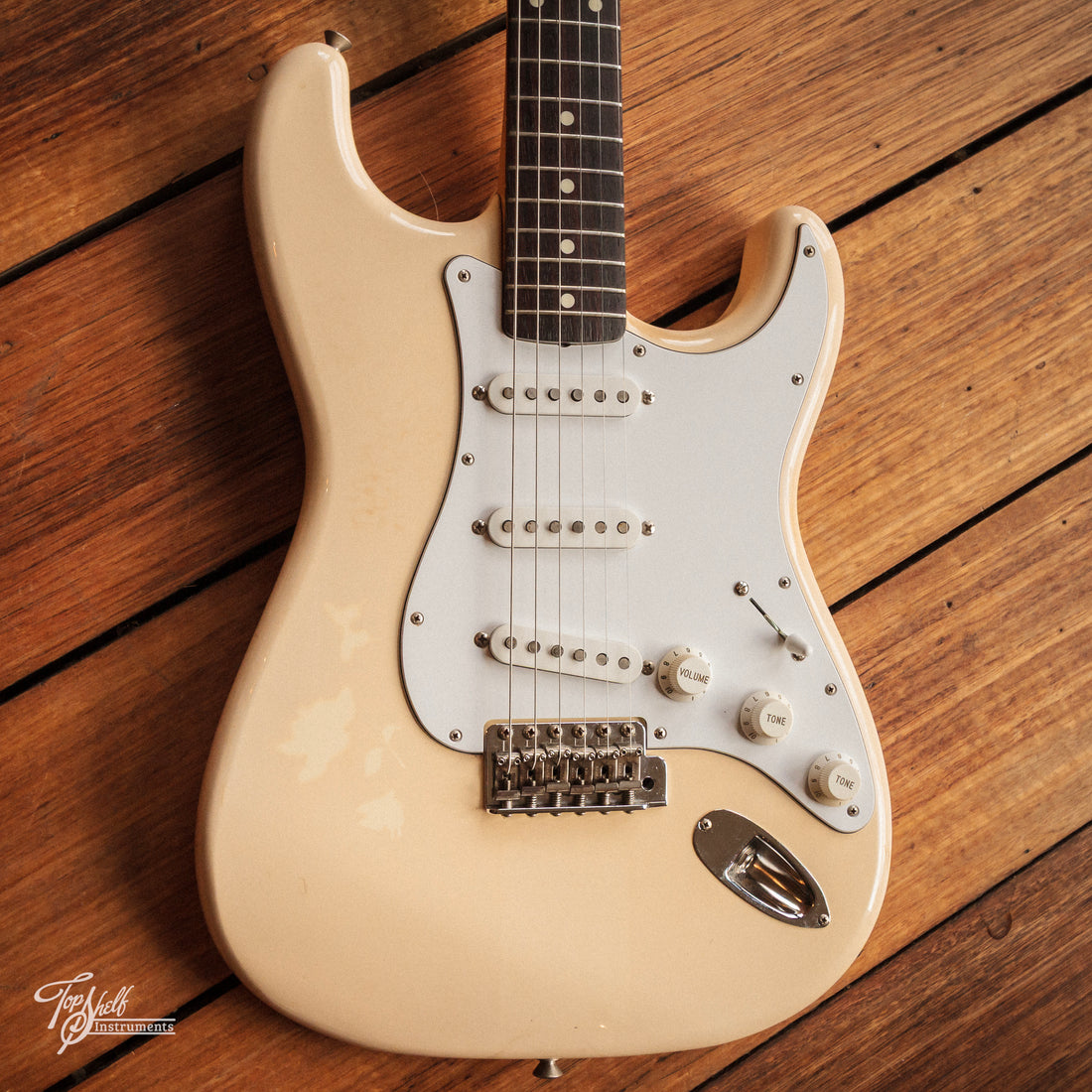 Fender Japan Stratocaster ST62-650 Vintage White 1990