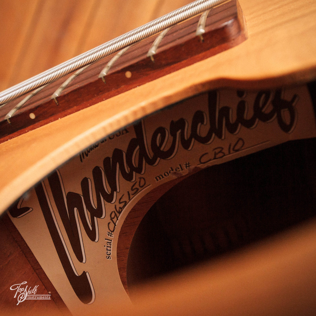 Tacoma Thunderchief CB10 Acoustic Bass Natural 2001
