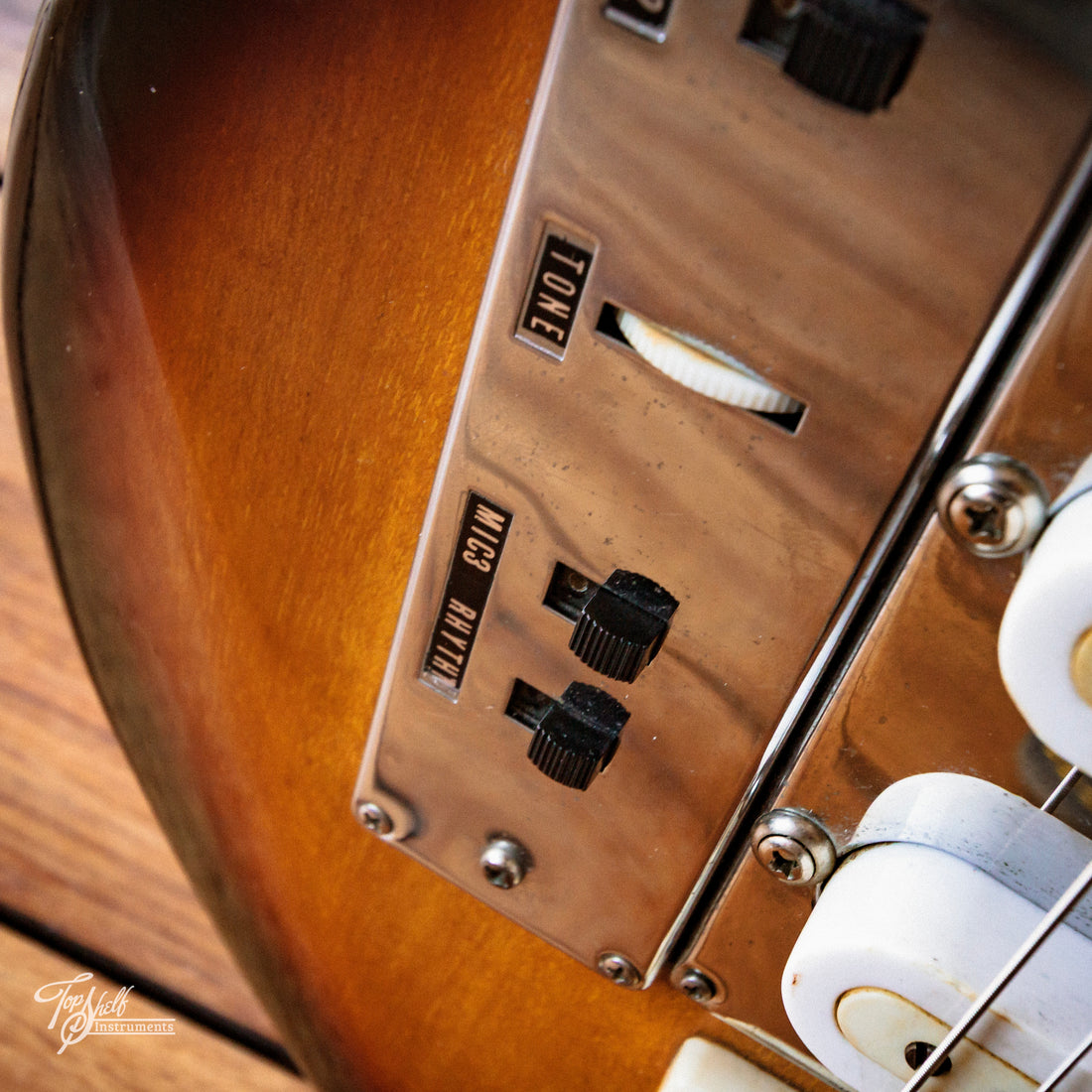 Guyatone LG-130T Sunburst 1965